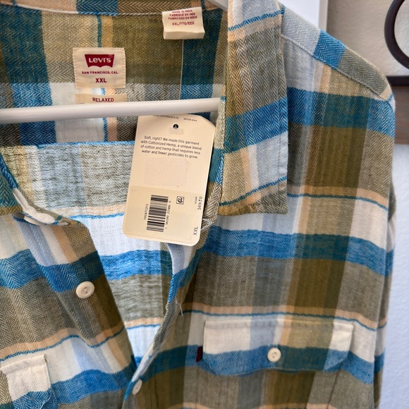 Levis plaid shirt. Relaxed fit. Size xxl. Nwt - Picture 7 of 12